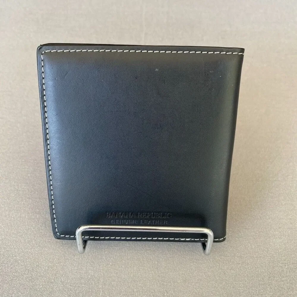 Banana Republic Genuine Leather Bifold Double Photo Holder 2.5 x 3 Black